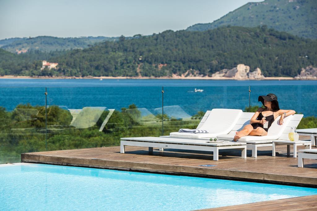 Troia Design Hotel Экстерьер фото View of the bay from the hotel