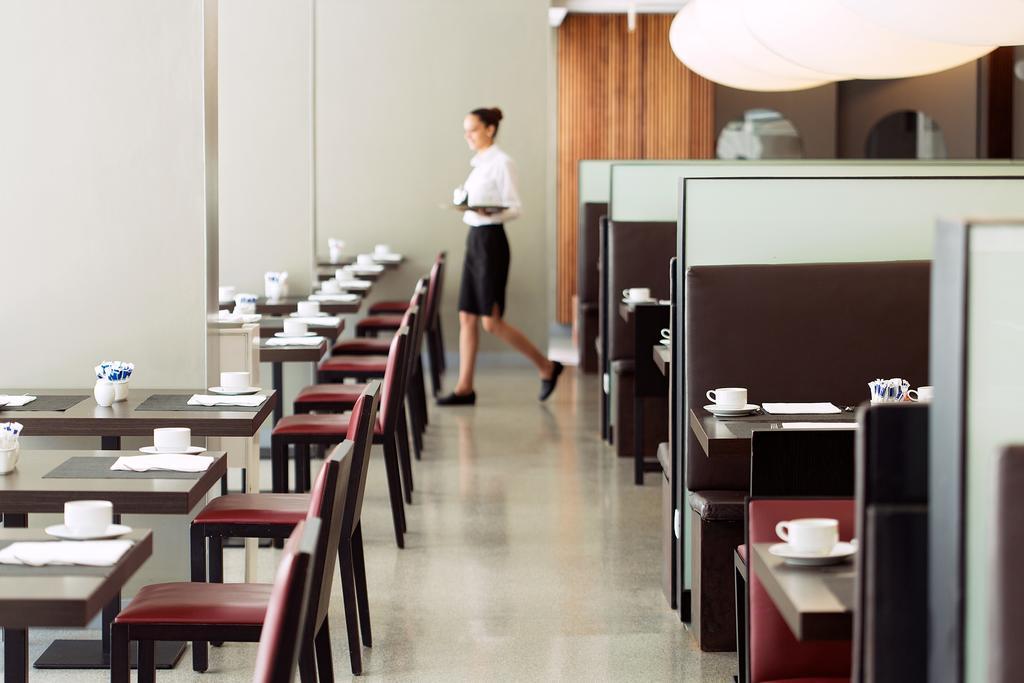Troia Design Hotel Экстерьер фото A restaurant in the airport