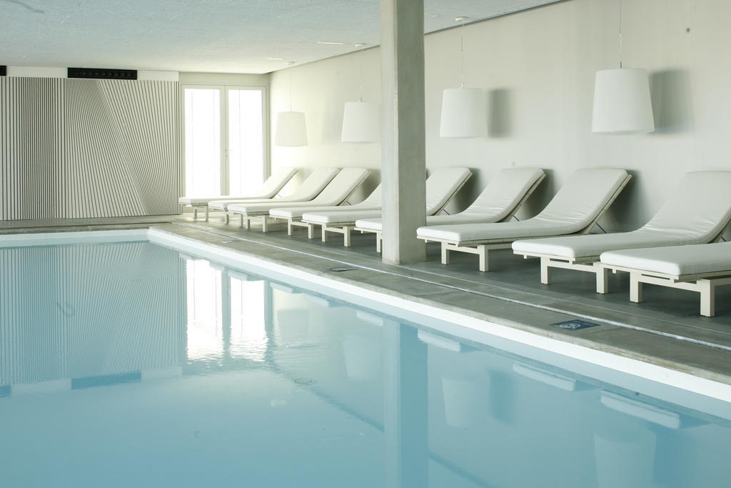 Troia Design Hotel Экстерьер фото The pool at the Hotel de la Paix